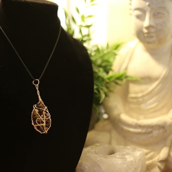 Mookaite Jasper Natural Stone Handmade Pendant - Picture 3 of 3